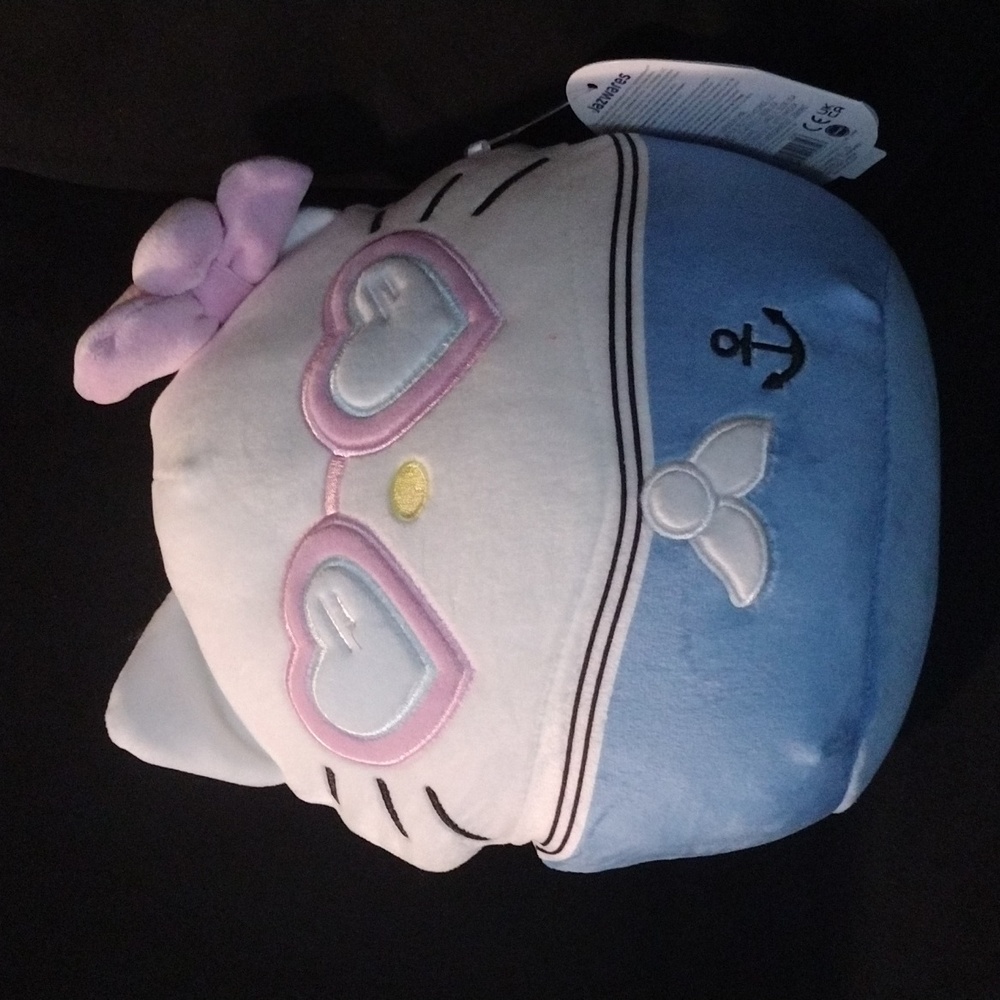 Hello kitty squishmallow